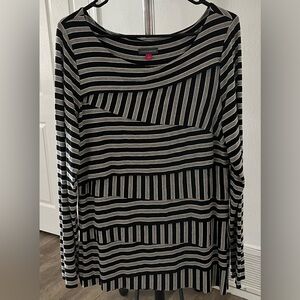 Vince Camuto Long Sleeve Tiered Striped Tunic Blouse Women’s Large